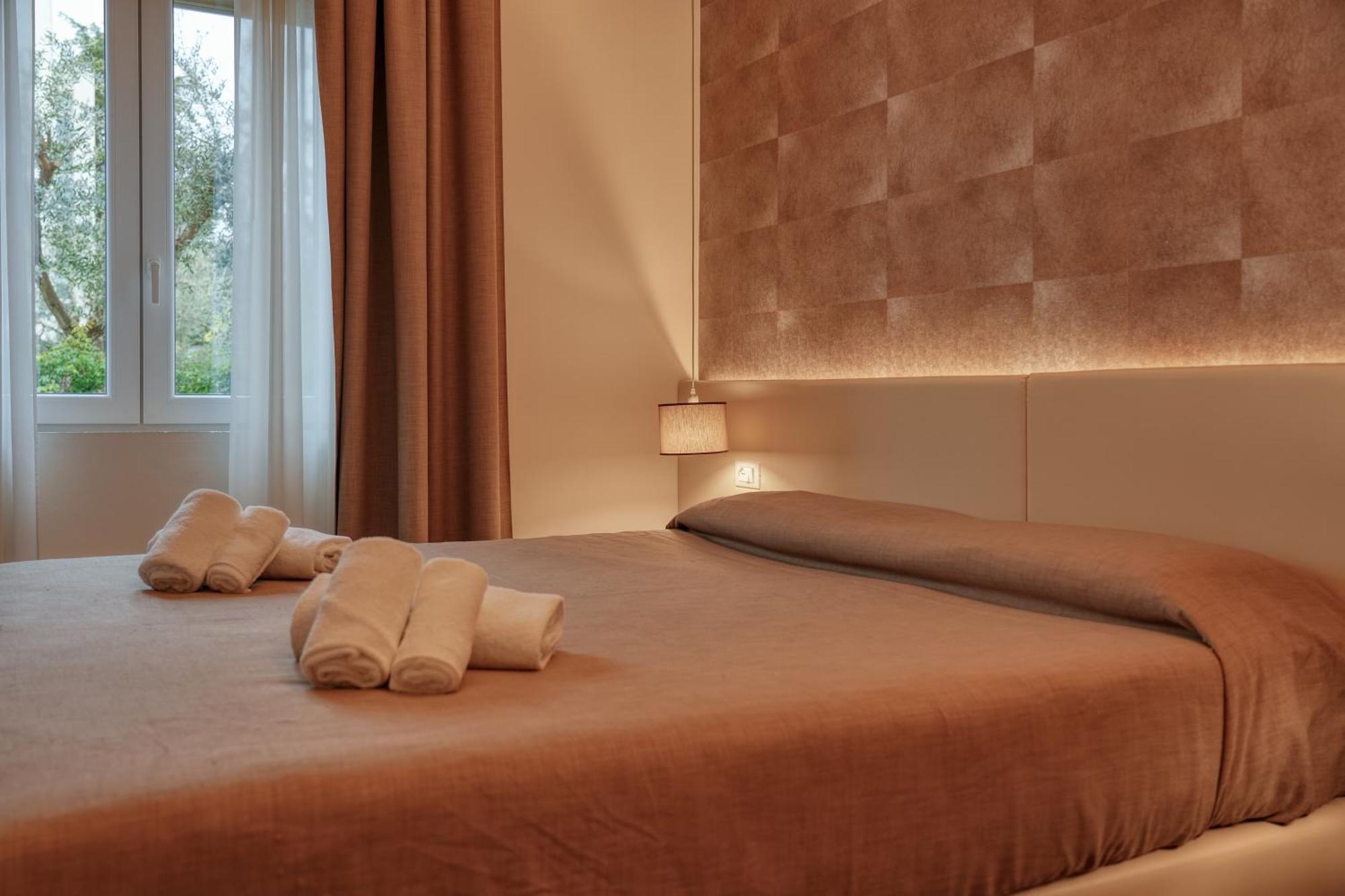 Hotel Palazzo Del Garda & Spa Desenzano del Garda Eksteriør billede