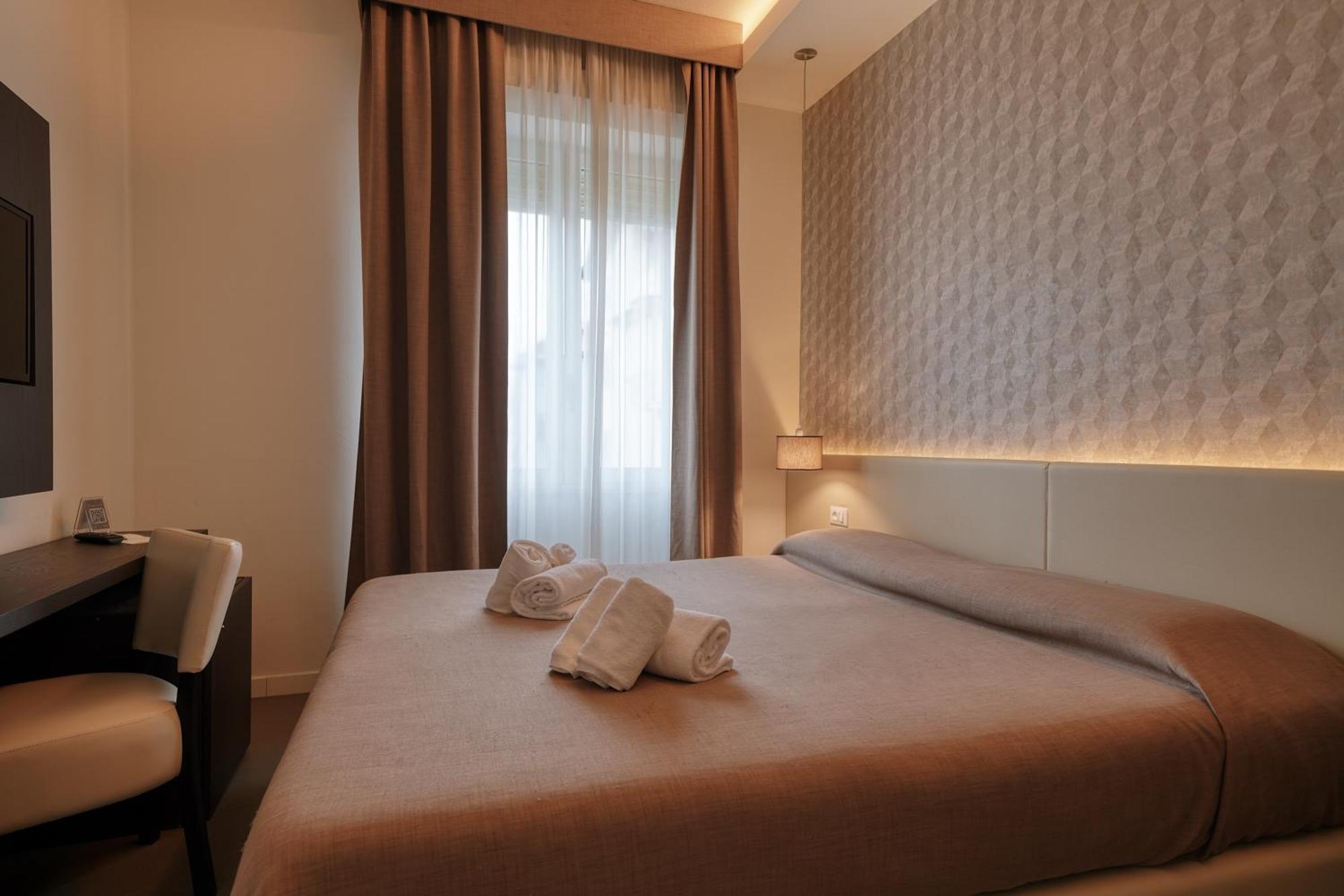 Hotel Palazzo Del Garda & Spa Desenzano del Garda Eksteriør billede