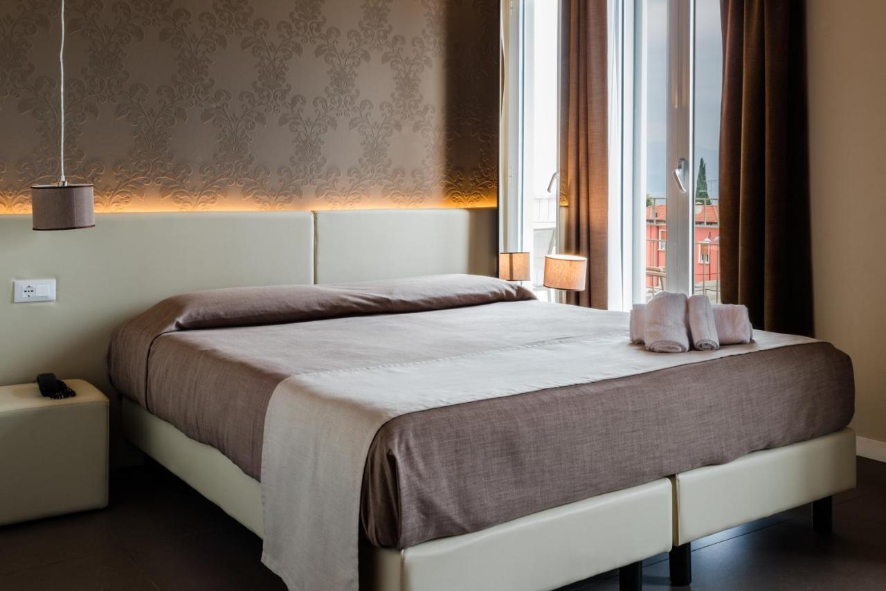 Hotel Palazzo Del Garda & Spa Desenzano del Garda Eksteriør billede