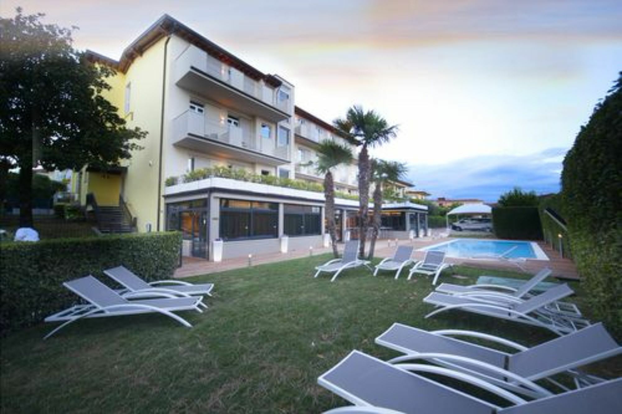 Hotel Palazzo Del Garda & Spa Desenzano del Garda Eksteriør billede